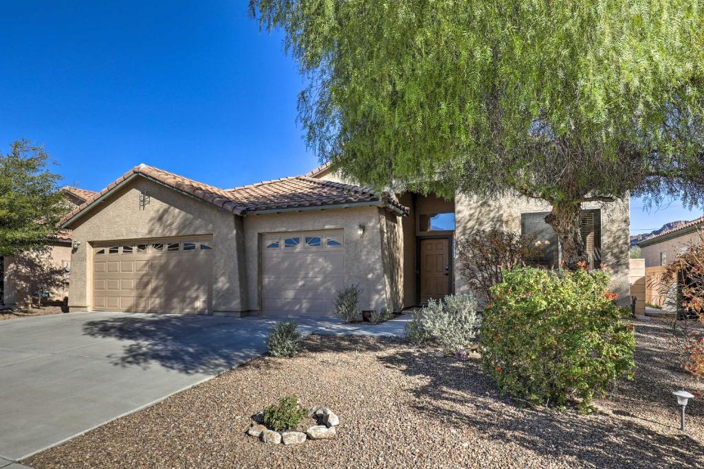 Tucson Mountain Sanctuary House | Pet-Friendly Tucson Home w/Patio & Mountain Views