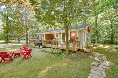 Fish Creek House | 'Pine Cottage' Duplex w/Deck: Walk to State Park!