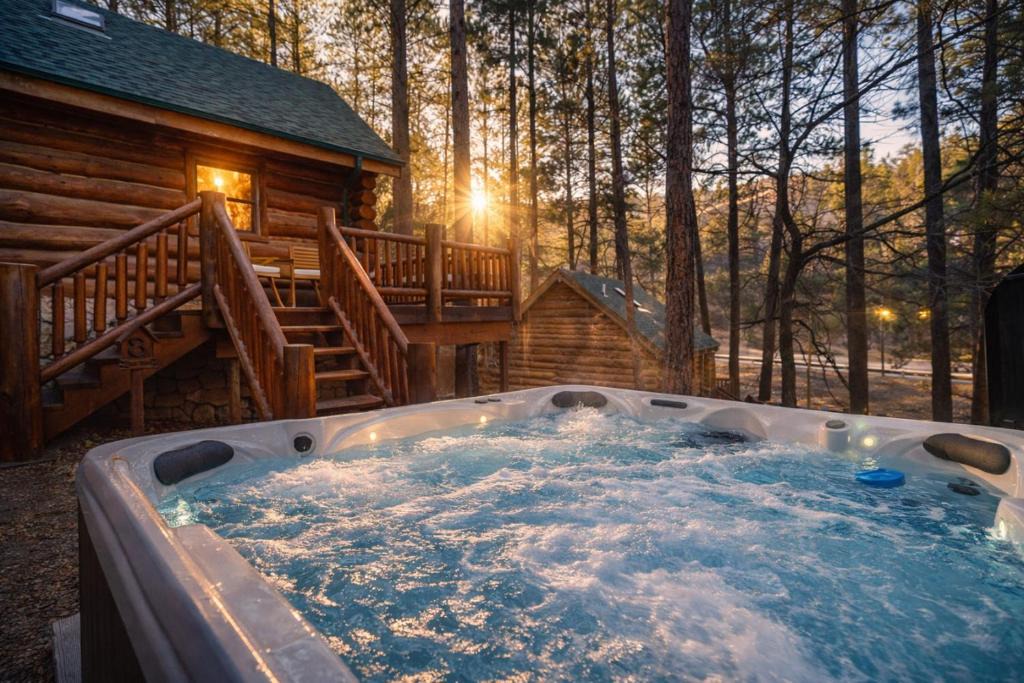 Rapid City House | Pine Ridge Lodge- Hottub and Near Mt Rushmore