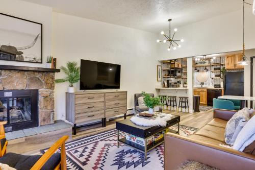 Copper Mountain Village House | Pool + Ski-In Access: Copper Mountain Condo!