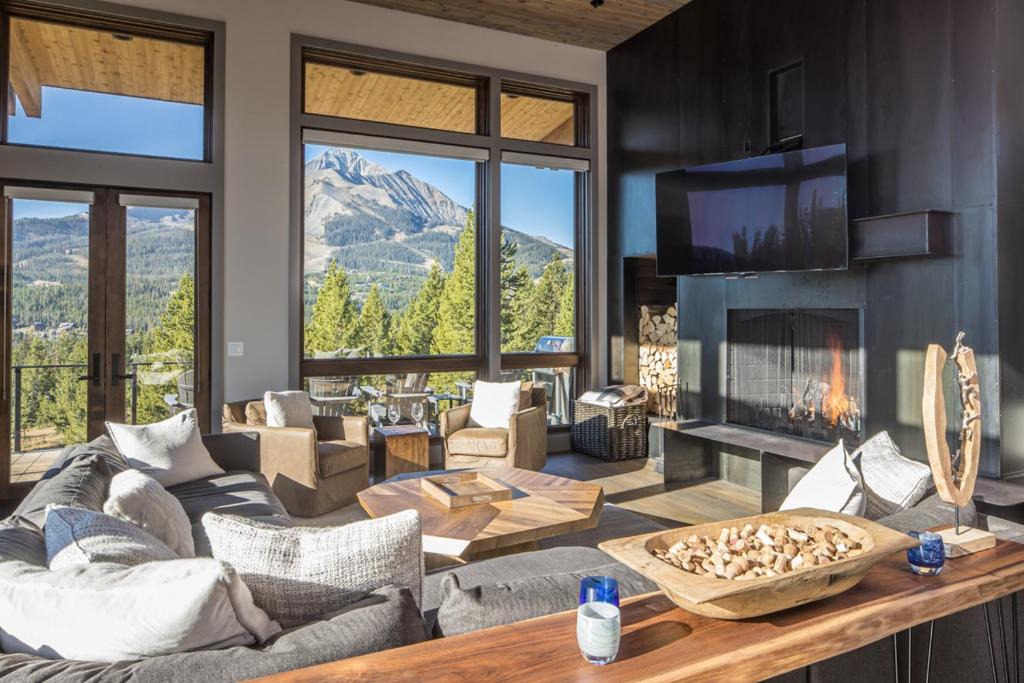Big Sky House | Powder Seeker Lodge