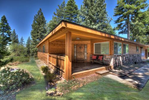 Montgomery Estates House | Prestigious Home South Lake Tahoe