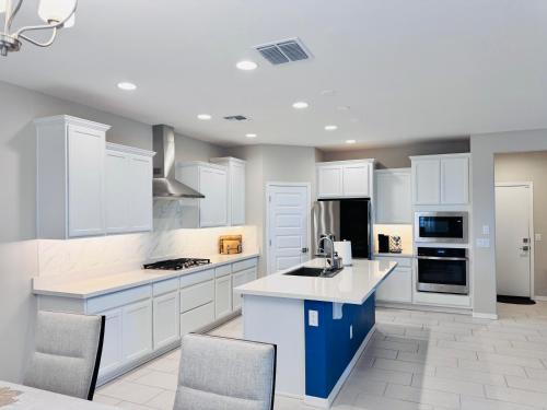 Laveen House | Private Guest Rooms in Laveen, Near South Mountain & Downtown Phoenix