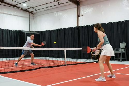 West Sedona House | Private Indoor Pickleball Court & Red Rock Views