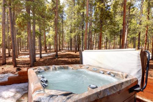 Black Hawk House | Private Mountain Retreat w Hot Tub Games &Views