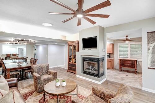 Palm Desert House | Private Patio & Shared Pool: Palm Desert Condo!
