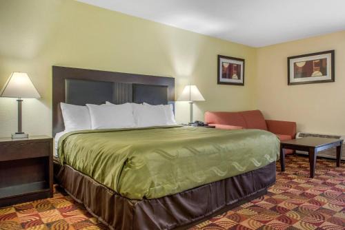 Bloomington Hotel | Quality Inn Bloomington Near University