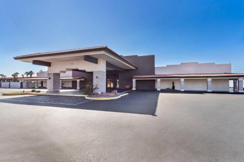 Lake Havasu City Hotel | Quality Inn & Suites Lake Havasu City