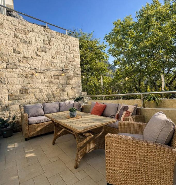 Dobrota Apartment | Quiet & Spacious 1-Bedroom Apartment with Large Terrace - Kotor