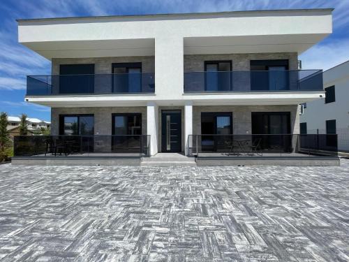 Bregvija House | Raba Apartments