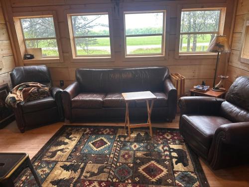 Adams Apartment | Red Arrow Rustic Retreat