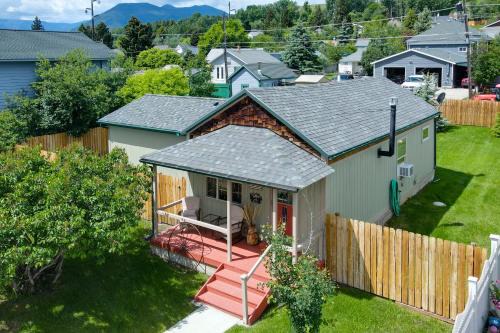 Red Lodge House | Red Lodge Retreat w/Hot Tub: 3 Blocks to Downtown