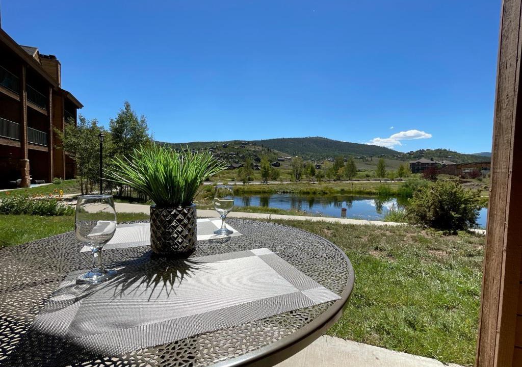 Granby Apartment | Relax, Adventure, Views, Amenities+Memories (Full)