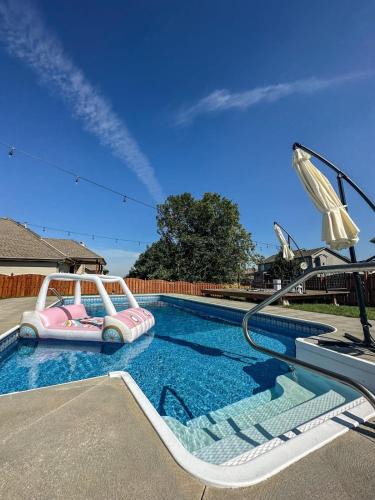 Jefferson House | Relax in Style 5BR Home Hot Tub & Games