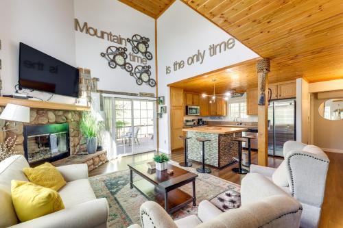 Crestline House | Remodeled Crestline Retreat: Walk to Lake Gregory!