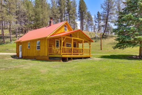 Custer House | Remote Custer Cabin w/Fire Pit & Near State Park!