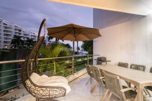 Flamingos Apartment | RESTYLE: Ocean front + pool Nuevo Vallarta