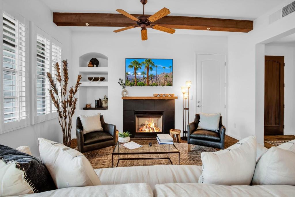 La Quinta Apartment | Revitalized Desert Getaway #A