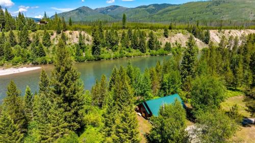 Whitefish House | River View Cabin