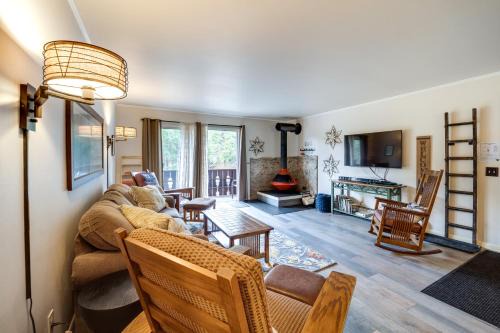 Estes Park House | Riverfront Condo Near Downtown Estes Park!