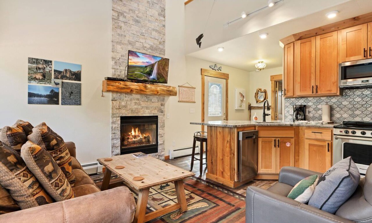 Fall River Estates Condo | Riverfront Sanctuary Private Hot Tub Close to RMNP