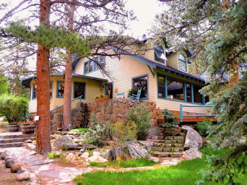 Estes Park Bed & Breakfast | Riversong Inn Retreat