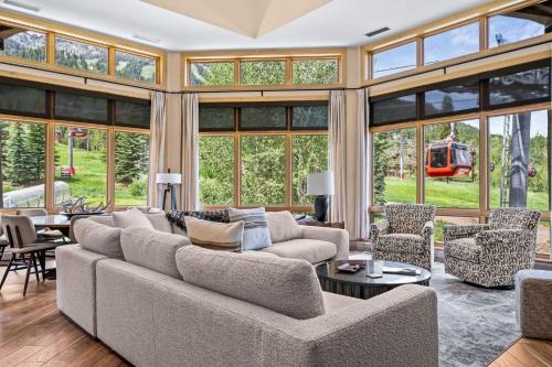Teton Village Apartment | RMR: Cody House B Condo in Teton Village