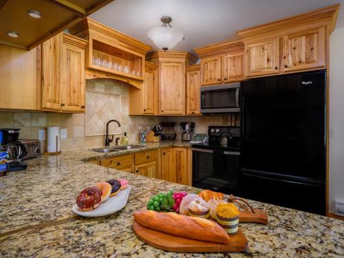 Teton Village Apartment | RMR: Four Seasons I Unit 2 Condo in Teton Village