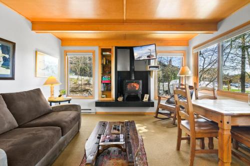 Teton Village Apartment | RMR: La Choumine 4 Condo in Teton Village Steps from the Mountain