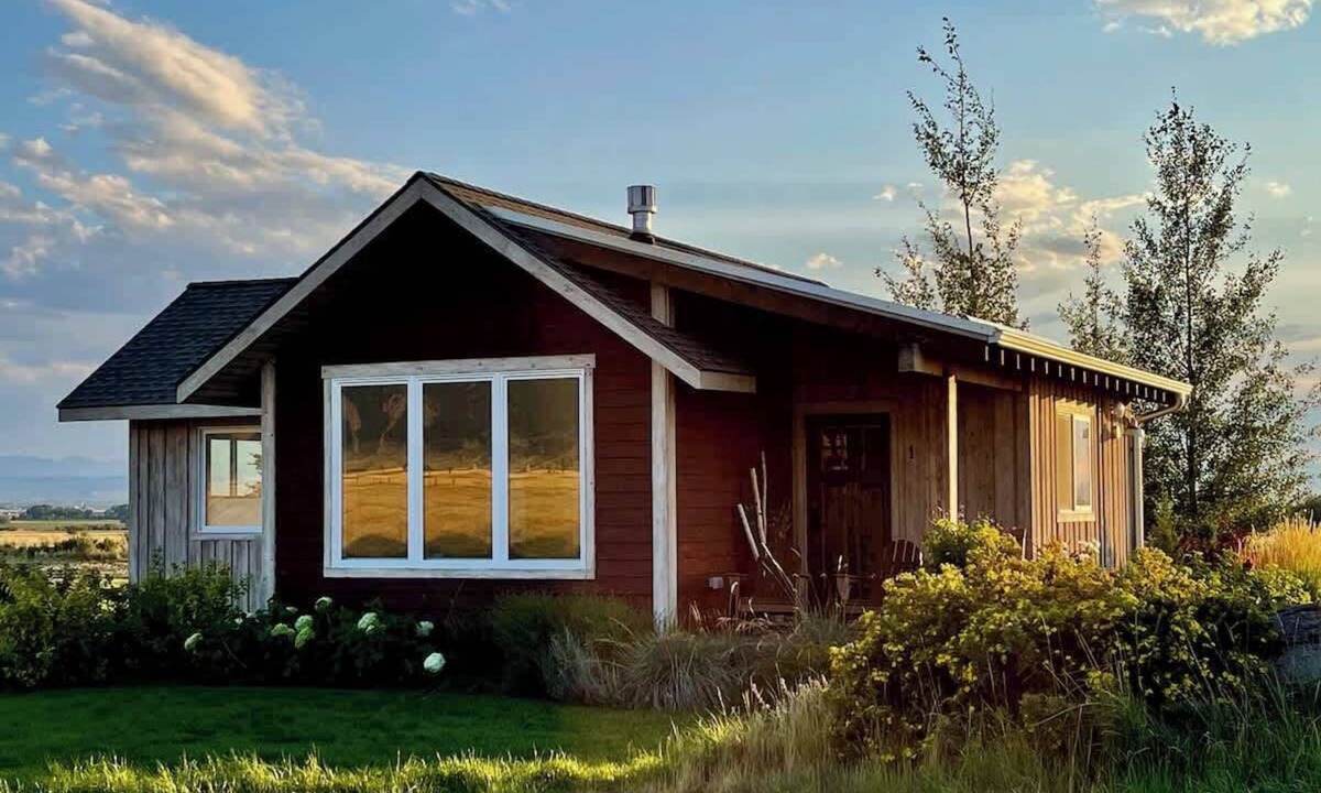 Belgrade Cabin | Ross Creek Cabin #1