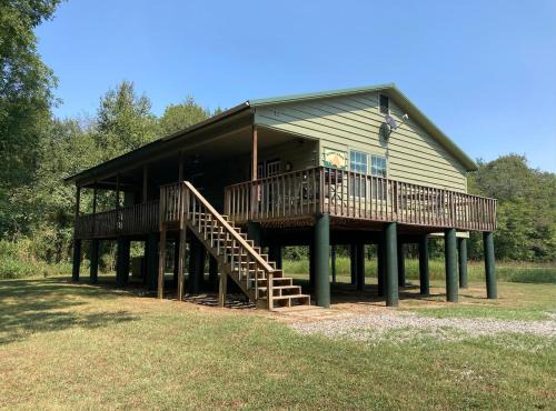 Ozark Ski Chalet | Round the Bend Cabin