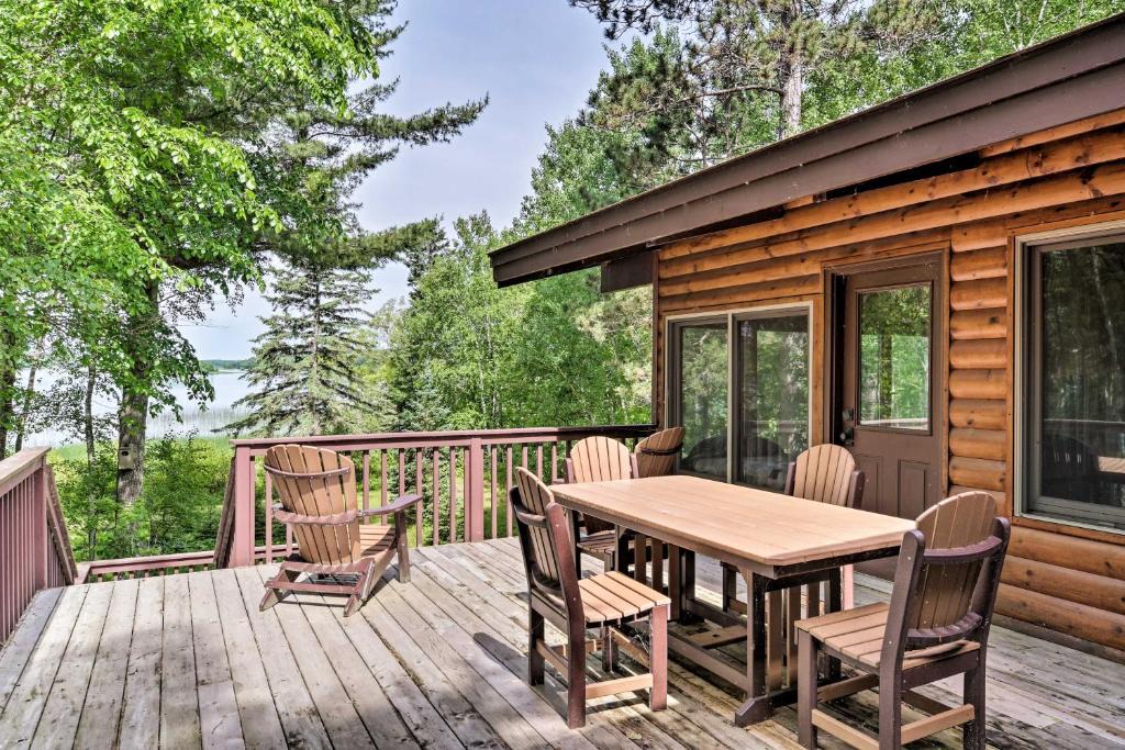 Park Rapids House | Rustic Cozy Cabin on Island Lake w/Fire Pit, Dock