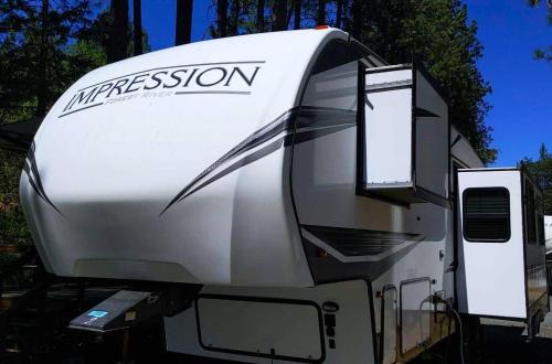 Cave Junction House | RV42 with Large Deck on a Creek