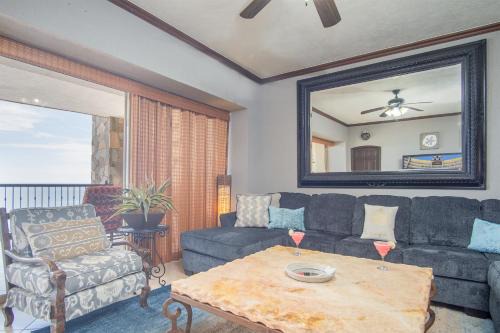 Bella Vista House | Scenic & Spacious Adorable Ocean Front Condo