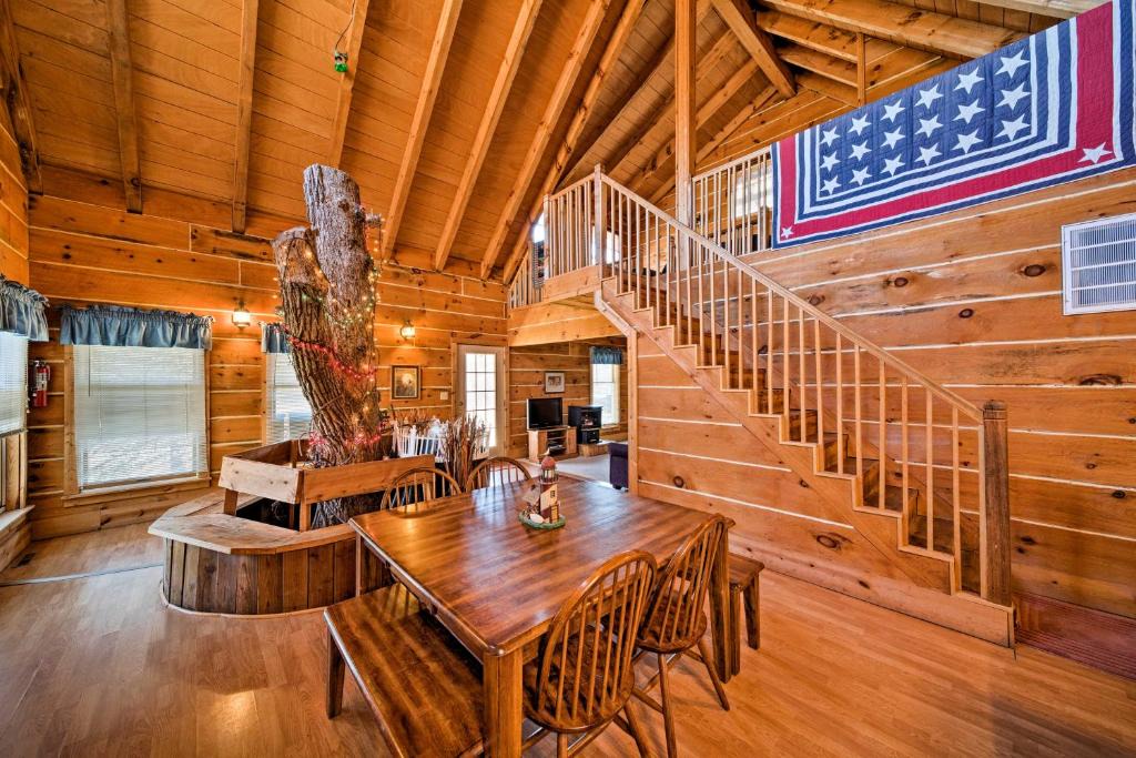 Bellevue House | Secluded Spragueville Cabin by ATV Trails & River!