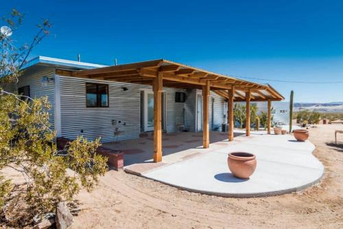 Twentynine Palms House | Secluded Twentynine Palms Accommodation for Glamping in California
