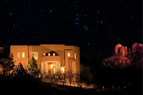 West Sedona Bed & Breakfast | Sedona Cathedral Hideaway LLC