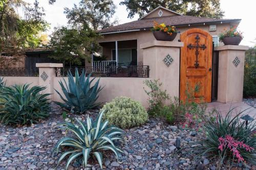 Visalia House | Sequoia Basecamp with Hot Tub Oasis