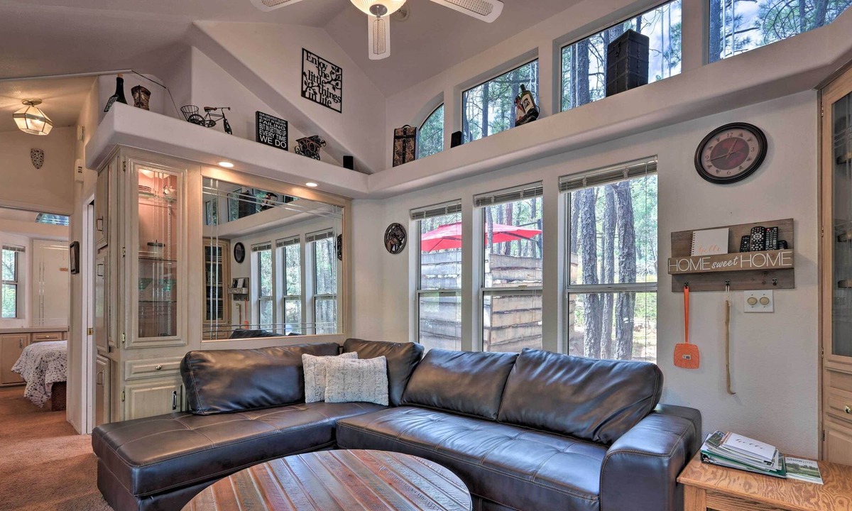 Show Low House | Show Low Retreat w/ Deck, 13 Mi to Hon-Dah!