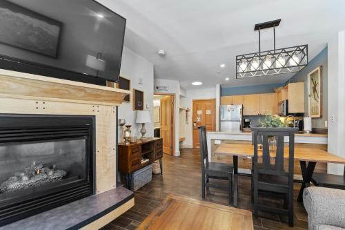 River Run Apartment | Silver Mill #8278