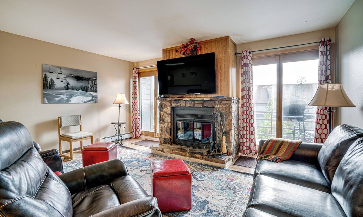 Wildernest Condo | Silverthorne Condo: New Pool & Hot Tub + Fireplace