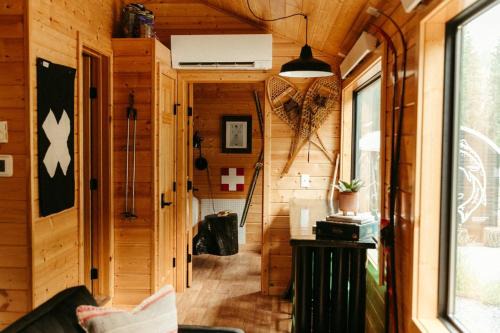 Lakeside House | SKI HAUS Cabin Retreat Sauna, Plunge, Hot Tub