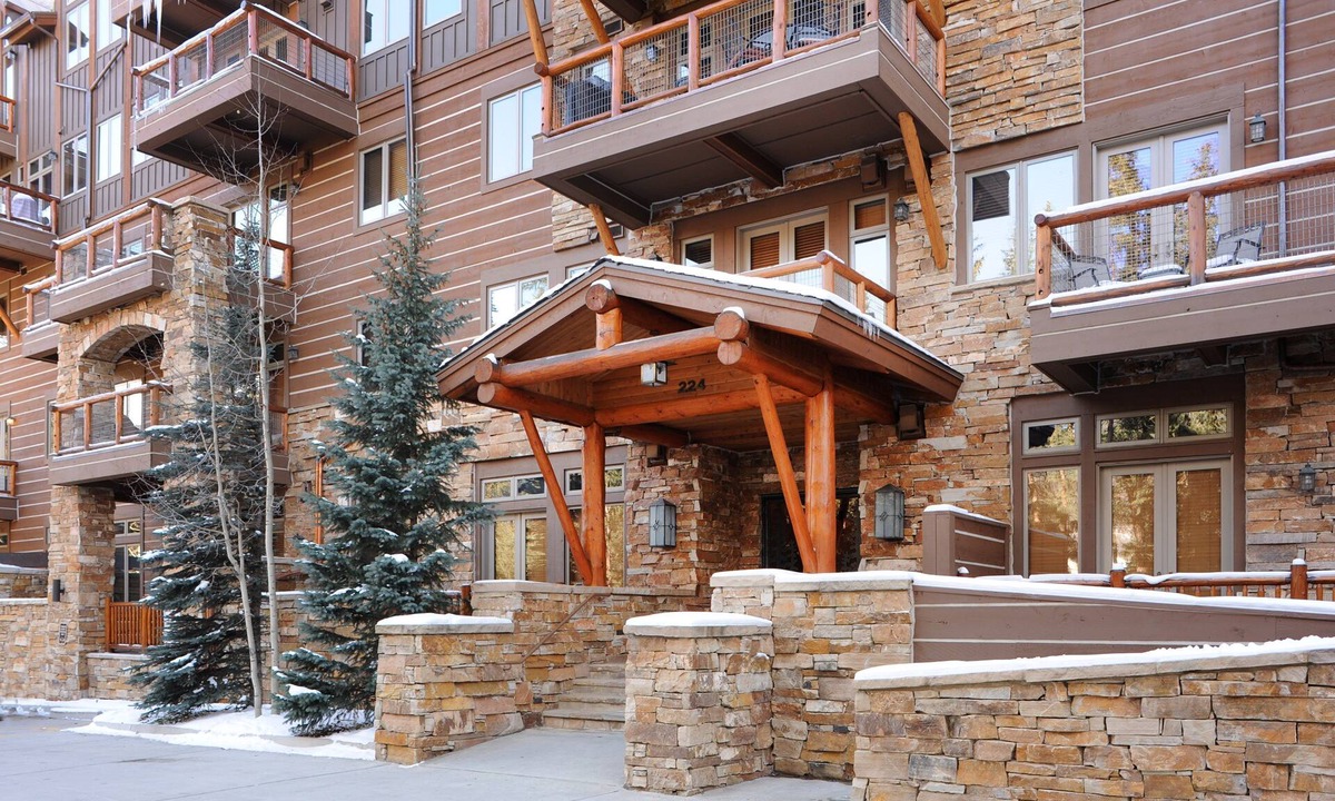 River Run Condo | Ski-In Condo with Access to Sauna, Pool + Hot Tub