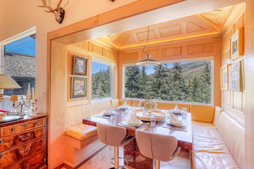 Vail House | Ski-in Ski-Out the View in Vail
