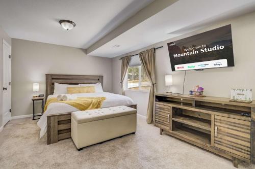 Cascade Hotel | Sky Mountain Studio Cozy Escape with Stunning Views