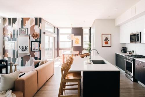 Highland House | Skyline Loft - Sweeping Views - Central LoHi