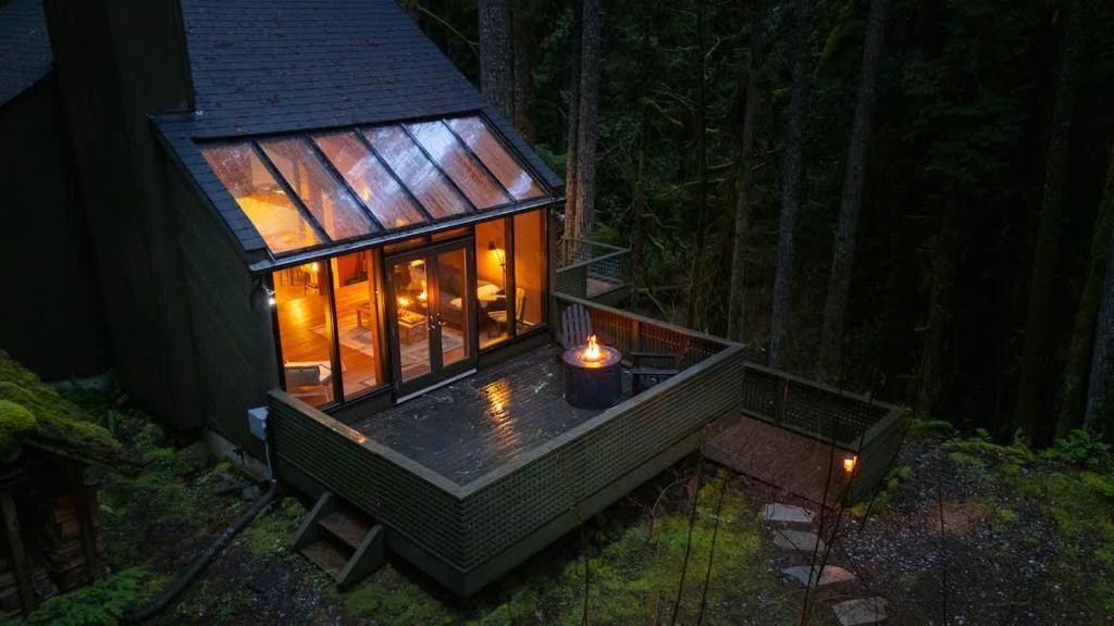 Glacier House | Skywood
