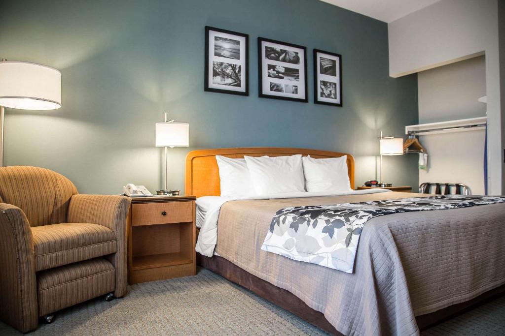 Davenport Hotel | Sleep Inn & Suites Davenport - Quad Cities