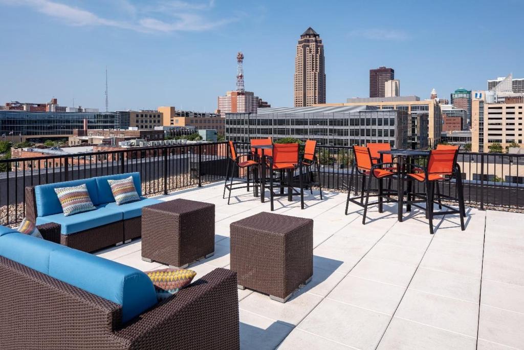Downtown Des Moines Apartment | Sleepover Premier Downtown Des Moines Apartments