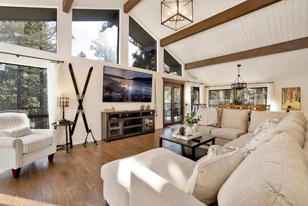 Fox Farm House | Soaring Pines Big Bear Retreat | Spa & Game Room Sauna
